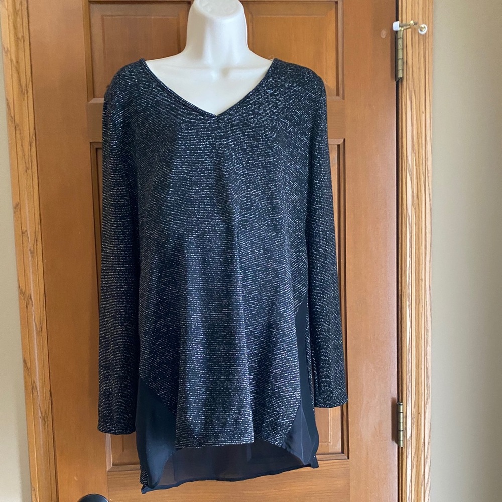 NEW Maternity Holiday Blouse, size Large